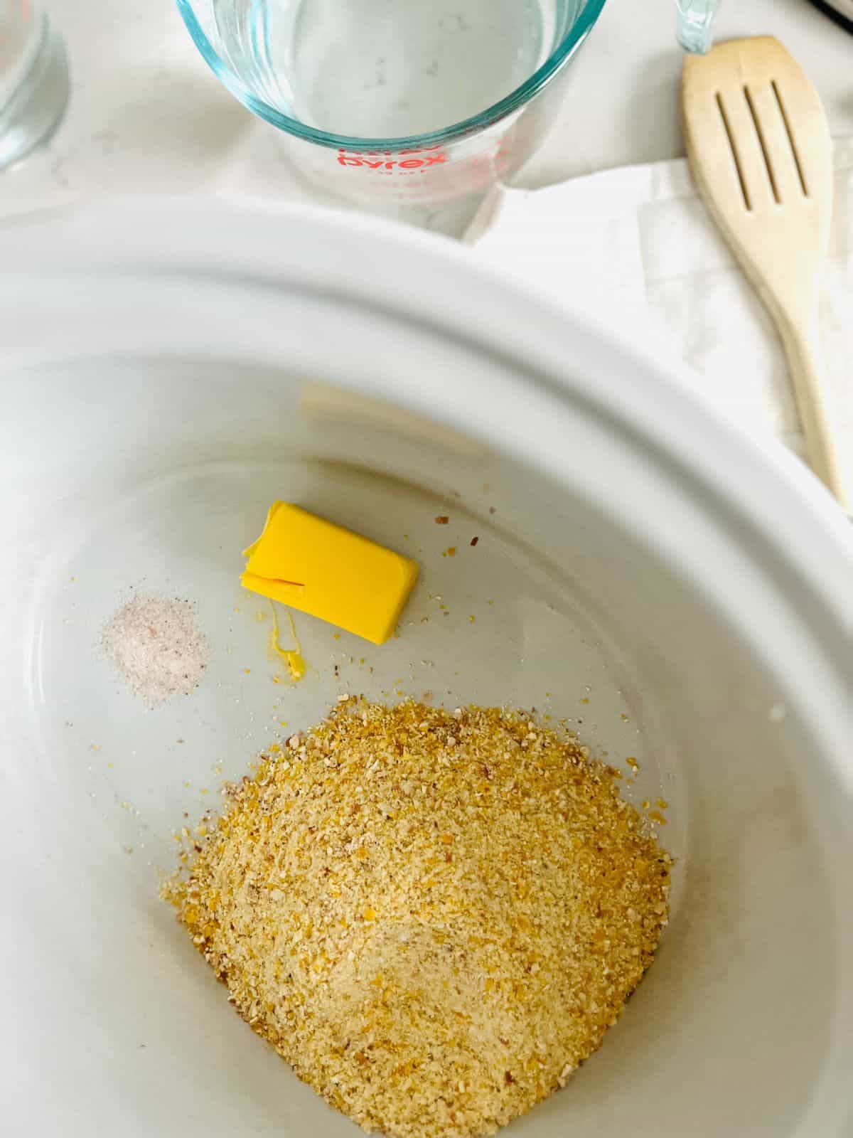 putting-grits-in-a-crock-pot