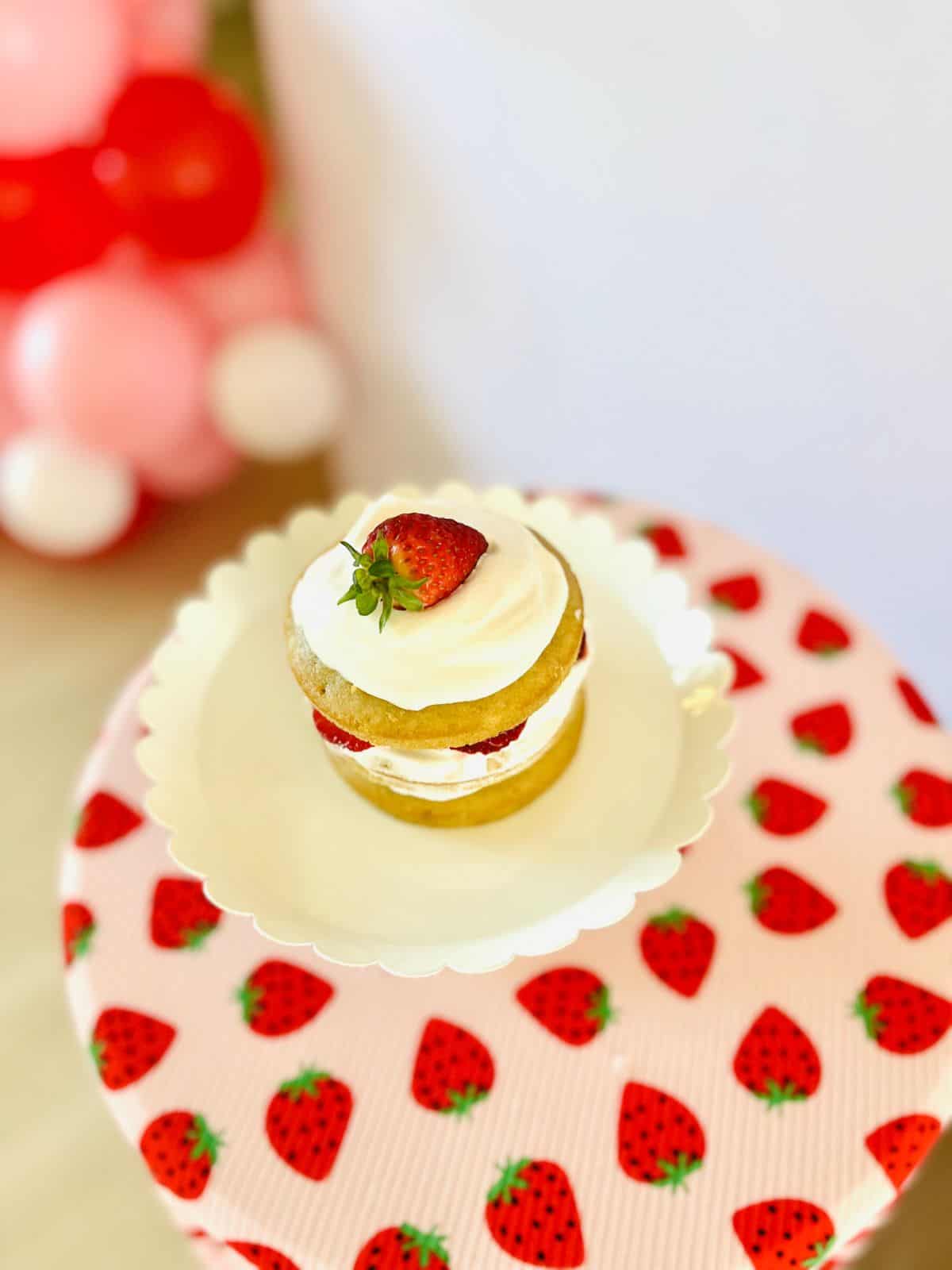 mini-gluten-free-strawberry-cake