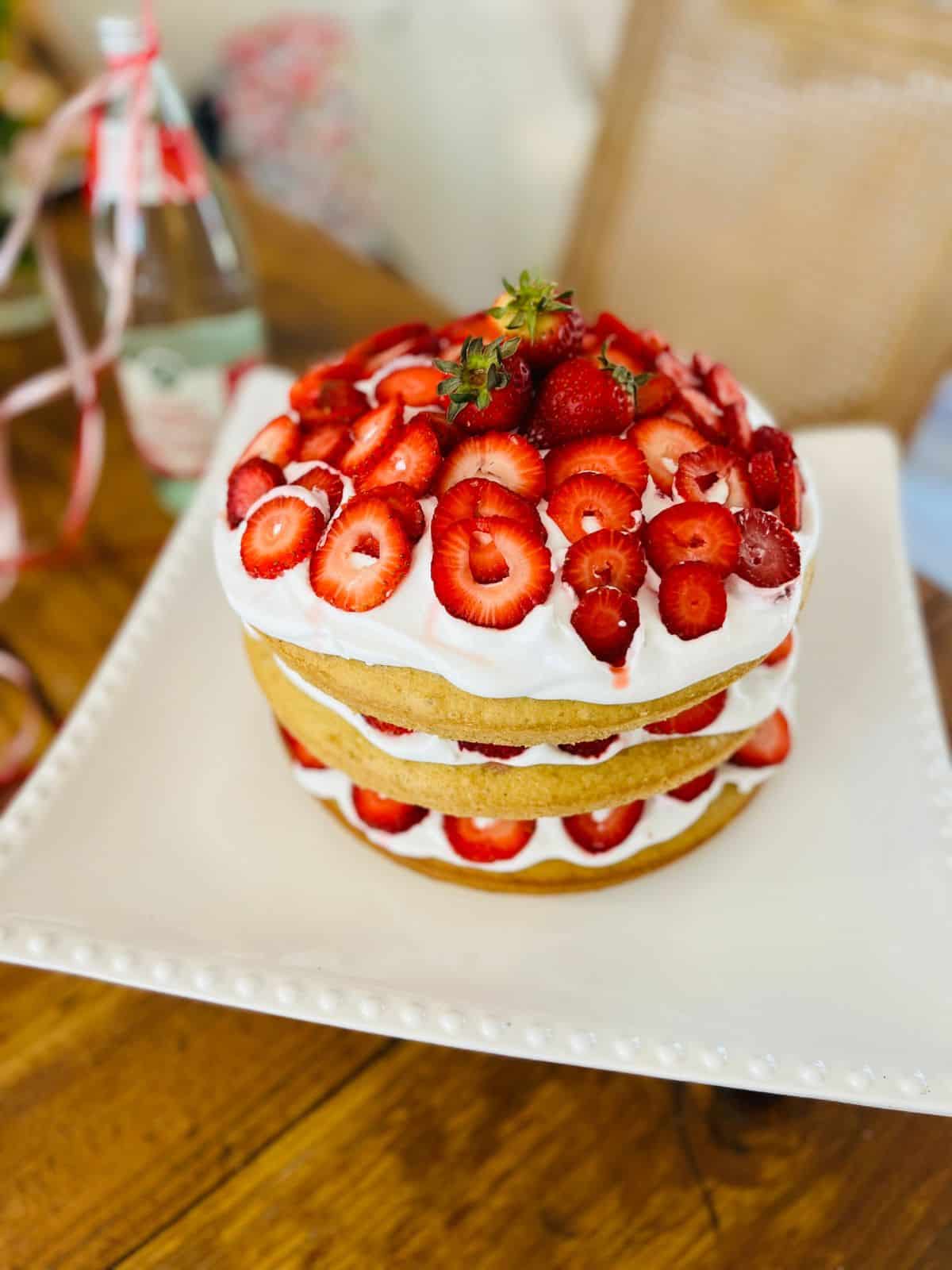 gluten-free-strawberry-cake