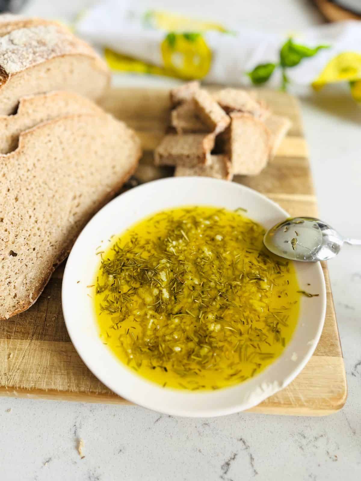 Olive-oil-dip-for-bread